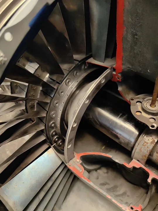 This AI-25 cutaway detail shows how blades are attached.