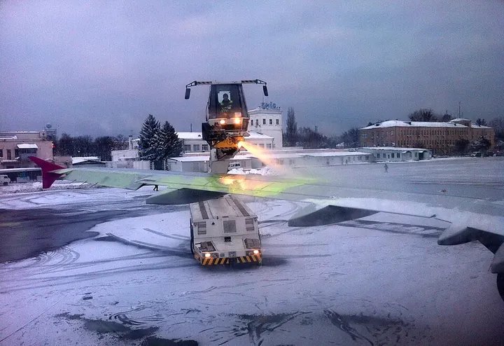 A deicing vehicle working at Kyiv Zhuliany Airport