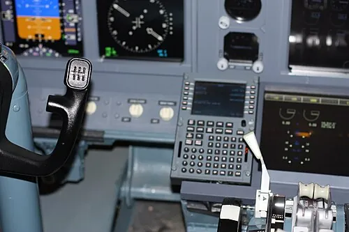 Central control pedestal and keypad in a Boeing 737 simulator.